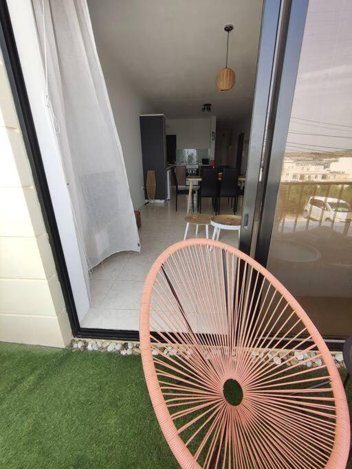 Seaside Serenity - A Lovely Apartment With Views Mellieha Exterior photo