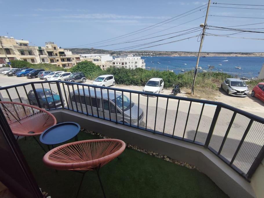 Seaside Serenity - A Lovely Apartment With Views Mellieha Exterior photo